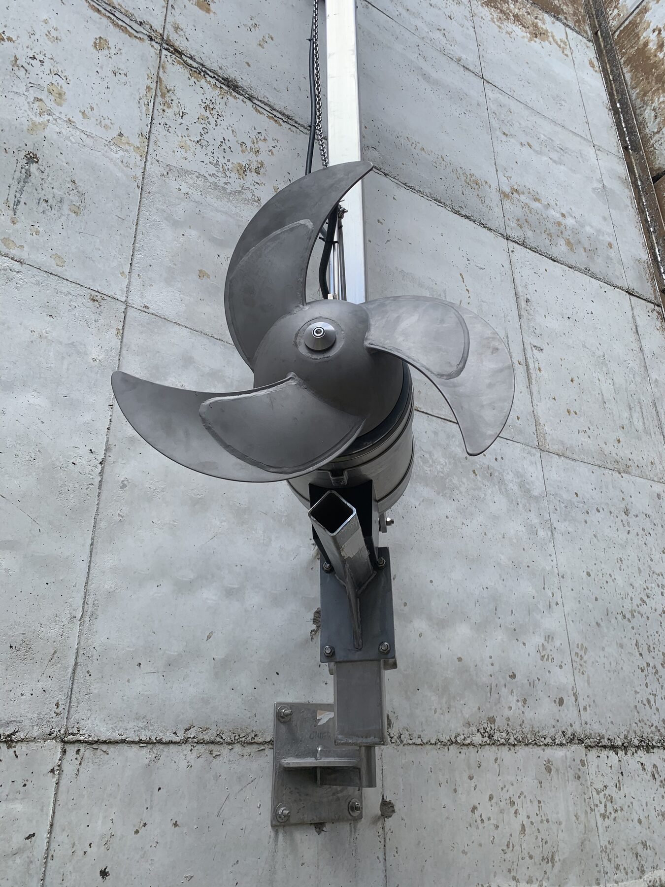 Tank mixer geplaatst door Vewaco